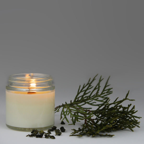 AVENUE SOY CANDLE - Green tea and cedar